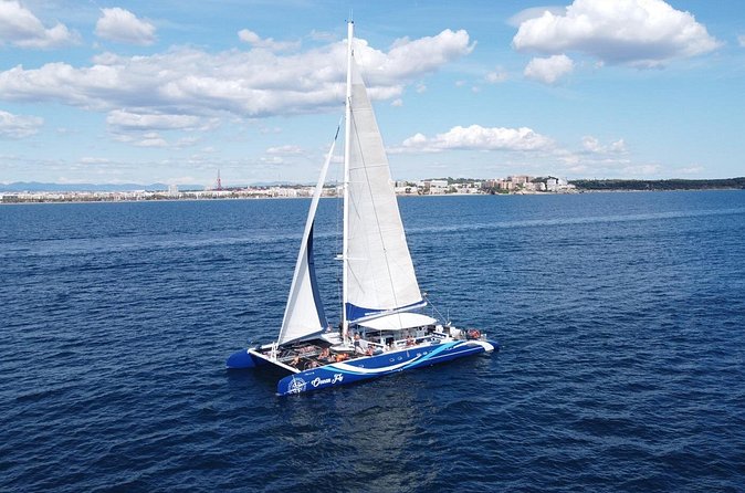1 Hour Catamaran Sailing Tour in Cambrils - What You See During the 30-Minute Outbound Leg