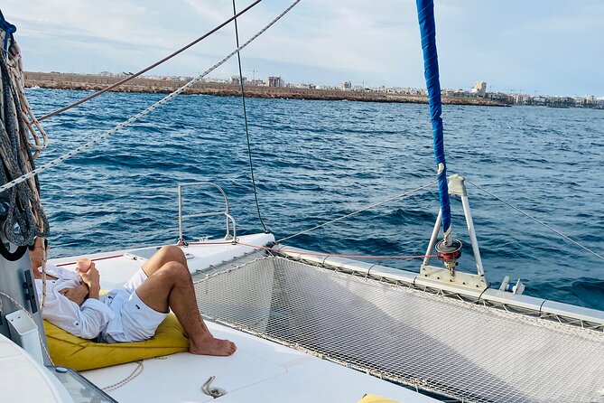 2 hour Catamaran Boat Tour - Sailing north toward La Mata