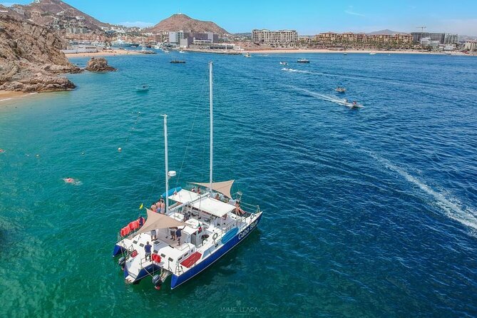 2 Hour Sunset Tour on Catamaran in Cabo San Lucas - Boat style, food, and service