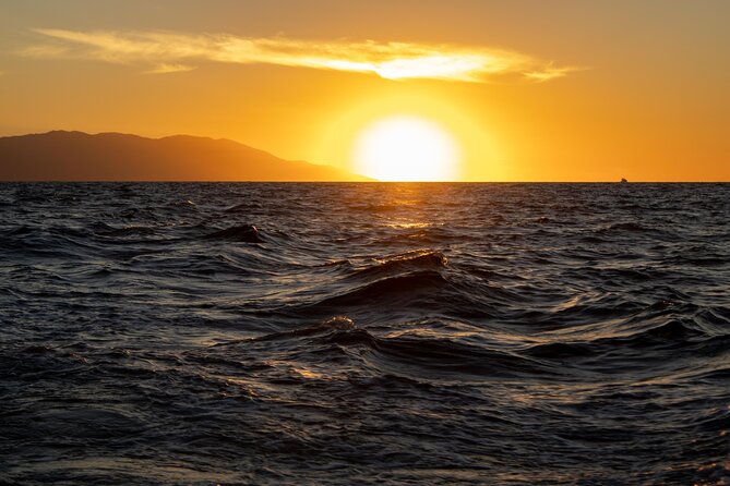 2 Hours Catamaran Sunset Tour - Leaving from Paradise Village at 5:00 p.m.