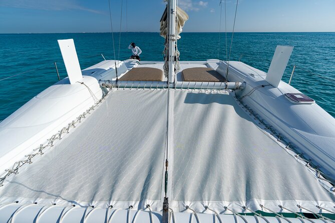 2 in 1 Catamaran to Isla Mujeres Tour from Cancun with Open Bar - What the open bar adds to the value