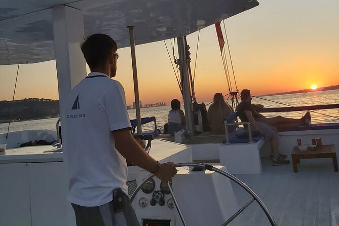 2H Private Sailing Catamaran "Vertigo" Tour in Lisbon up to 18pax - The Discovery Monument and Portugal’s waterfront story