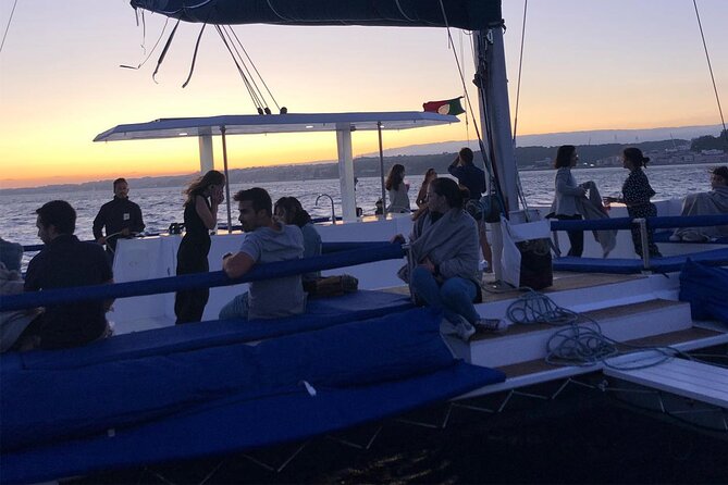 2H Private Sailing Catamaran "Vertigo" Tour in Lisbon up to 18pax - Under or near the 25 de Abril Bridge