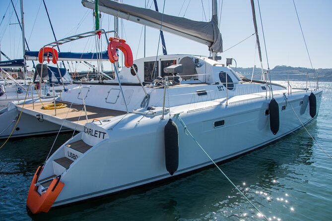 2H Tour on a Private Sailing Catamaran "Scarlett" up to 16 people - What two hours on the water actually gives you
