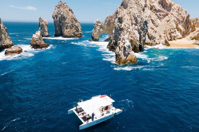 3 hour Snorkeling and Catamaran in Cabo San Lucas - El Arco, Pelican Rock, and Land’s End in 20 minutes