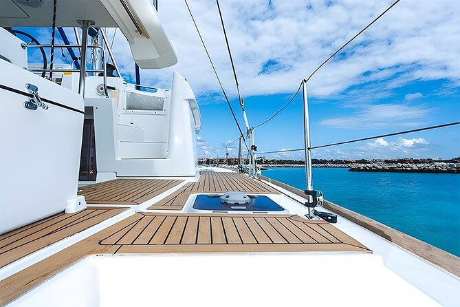 3 Hours Exclusive 45' Lagoon Catamaran Experience - Why the private format matters