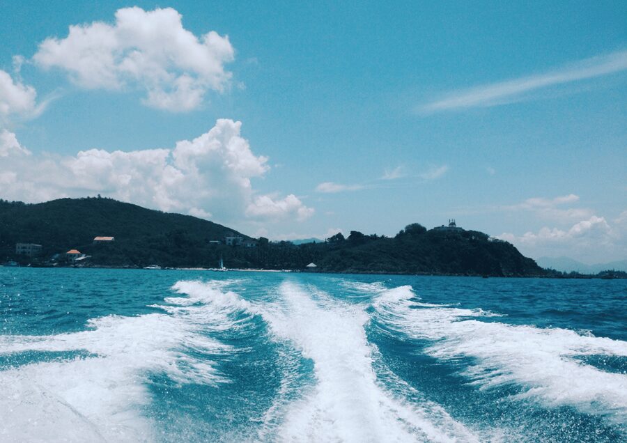 3H30 Explore the south shore of the bay of Ajaccio Catamaran - Key points to know before you book