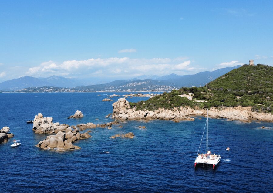 3H30 Explore the south shore of the bay of Ajaccio Catamaran - Snorkeling, floating equipment, and paddleboarding