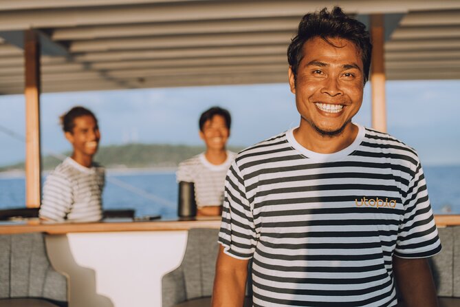 4-in-1 • Gili Islands Half-day Snorkel & Lunch Catamaran Tour - Stop two: Turtle City near Gili Meno