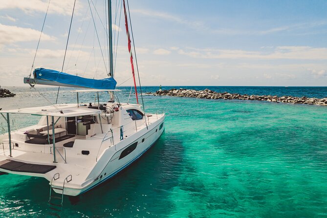 4H Luxury 44' Catamaran All-Inclusive in Tulum & Playa del Carmen - The open bar and the pace of the day