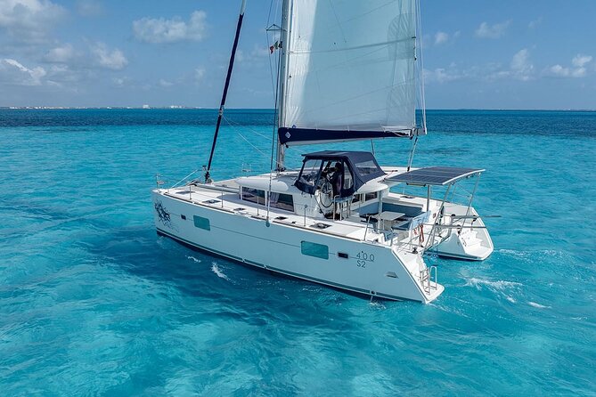 7hrs 42ft Luxury Catamaran Private Charter Cancun to Isla Mujeres - A private catamaran day from Cancun
