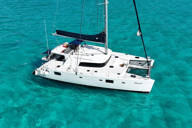 7hrs/60ft Luxury Catamaran Private Charter Cancun to Isla Mujeres - A private catamaran day from Cancun