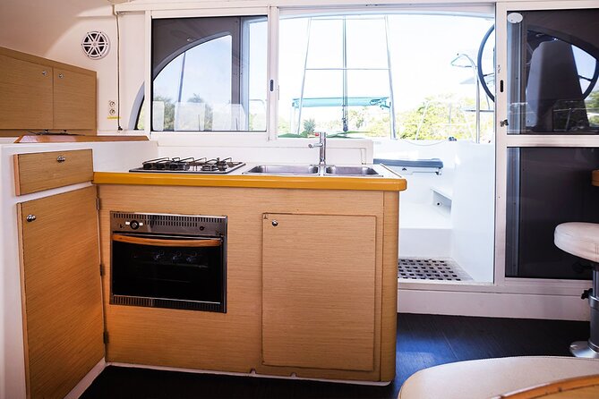 8H 38' Catamaran All-Incl. to Cozumel in Tulum & Playa del Carmen - Costs, dock fees, and transportation