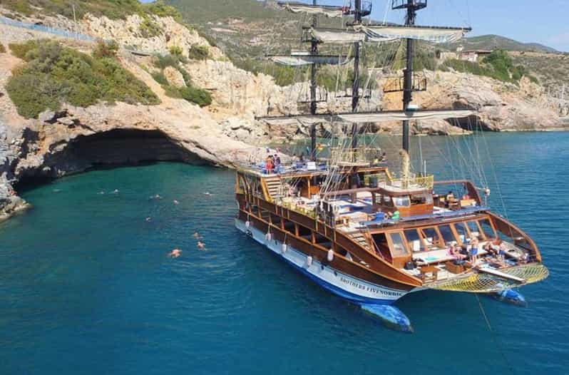 Alanya: Catamaran Boat Tour with Snorkeling with Lunch - At a glance