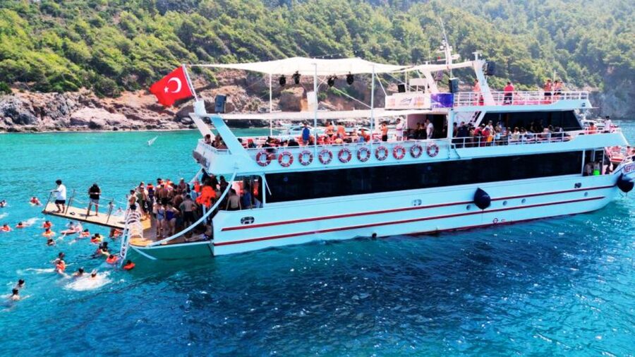 Alanya White Pearl Catamaran Cruise – Scenic Views & Swim - What this Alanya boat trip is really like