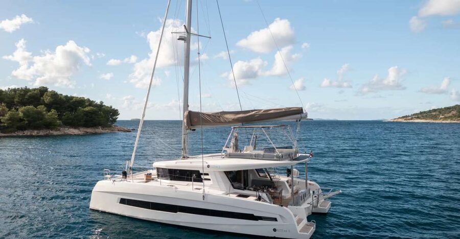 Albufeira: Algarve Private Sunset Catamaran Charter - Key points at a glance