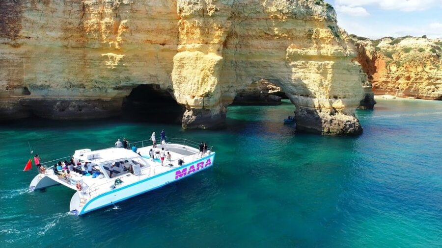 Albufeira: Catamaran Cruise with BBQ & Open Bar on the Beach - Key things to know before you book