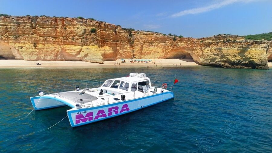 Albufeira: Catamaran Cruise with BBQ & Open Bar on the Beach - A six-hour cruise from Albufeira Marina