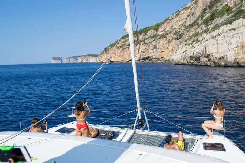 Alghero: Scenic Catamaran Cruise with Lunch and Snorkeling - Practical advice for a smoother day