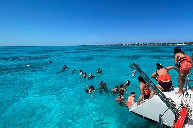 All Inclusive Isla Mujeres Catamaran - Lunch and two hours at the beach club