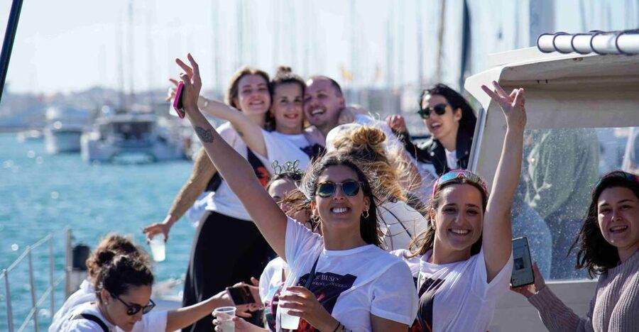 Altea: Catamaran Party Boat - A short sea party along Altea’s coast