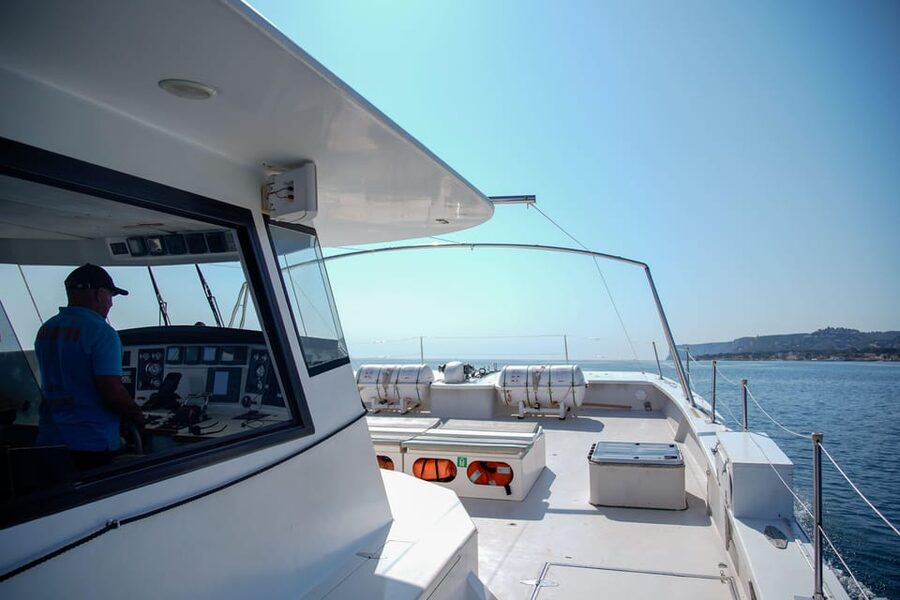 Altea: Motor catamaran with optional lunch and swimming stop - Should you book the Mundo Marino catamaran?