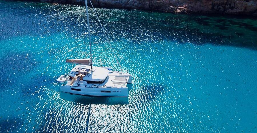 Archipelago di La Maddalena: Catamaran Tour Full day-Lunch - Forty minutes to Budelli