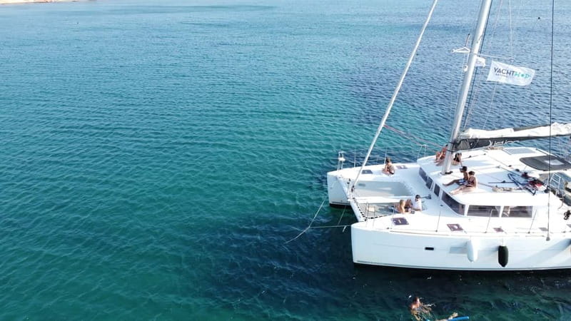 Athens: Half-Day Morning Catamaran Cruise with Meal & Drinks - A fresh Greek lunch on the catamaran