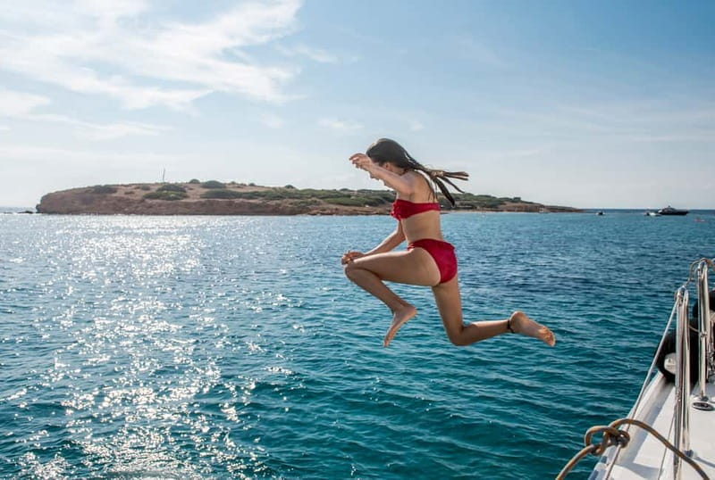 Athens: Half-Day Morning Catamaran Cruise with Meal & Drinks - Who will enjoy this cruise most?