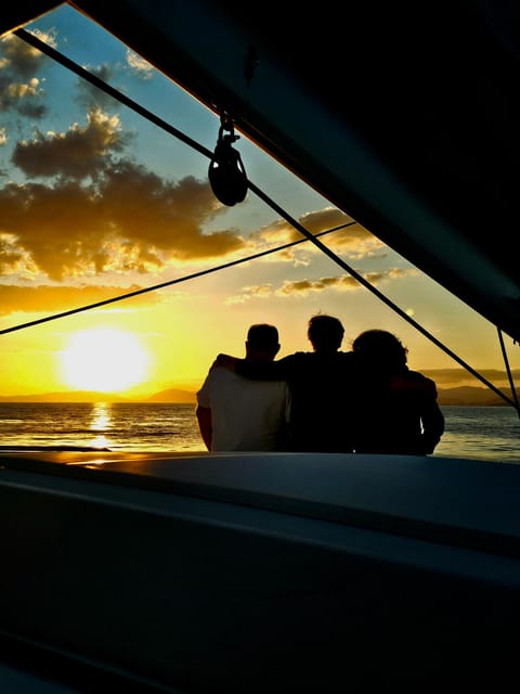 Athens: Riviera Catamaran Tour with Fresh Meal and Drinks - Hydrousa and the second swimming stop