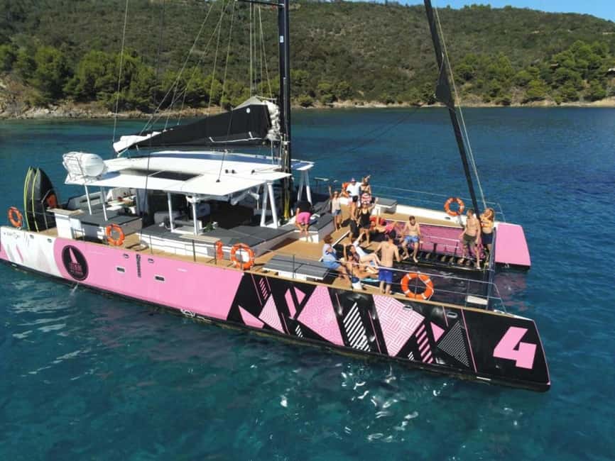 Baden: Gulf of Morbihan Exploration by Catamaran - Why the catamaran makes a difference
