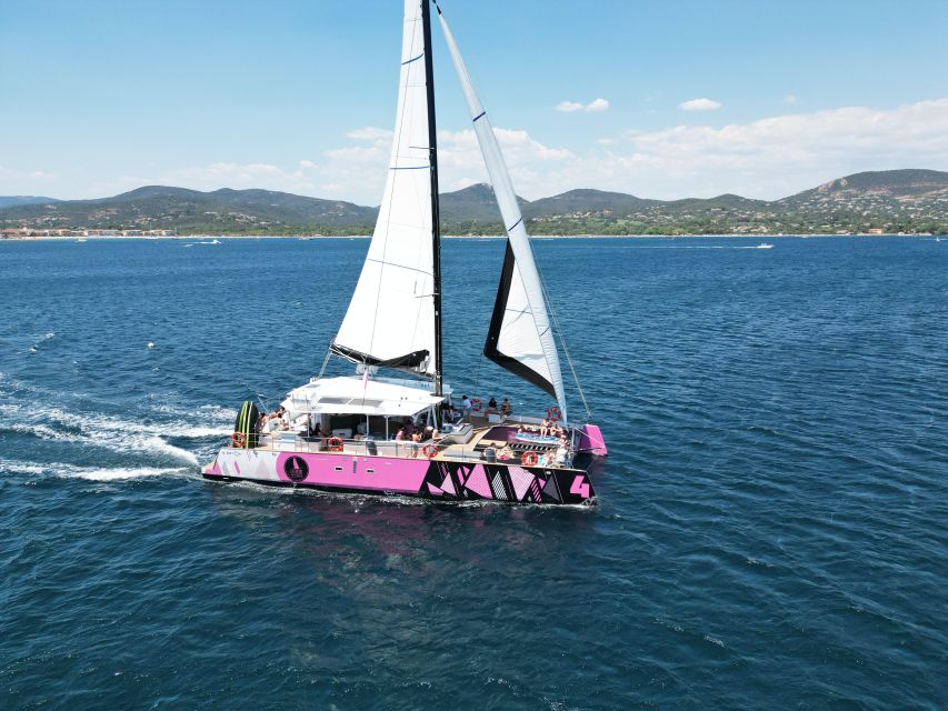 Baden: Gulf of Morbihan Exploration by Catamaran - What the crew adds to the experience