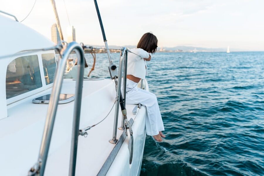 Barcelona: Catamaran Cruise w/ Sailing, Wine, & Tapa - The crew and the tone of the trip