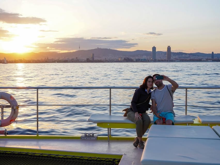 Barcelona: Daytime or Sunset Catamaran Cruise with Music - Booking tips for a smoother hour