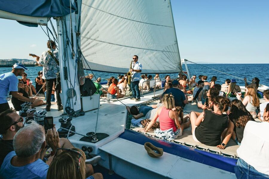Barcelona: Sunset Catamaran Cruise with Live Music - Weather, clothing, and comfort