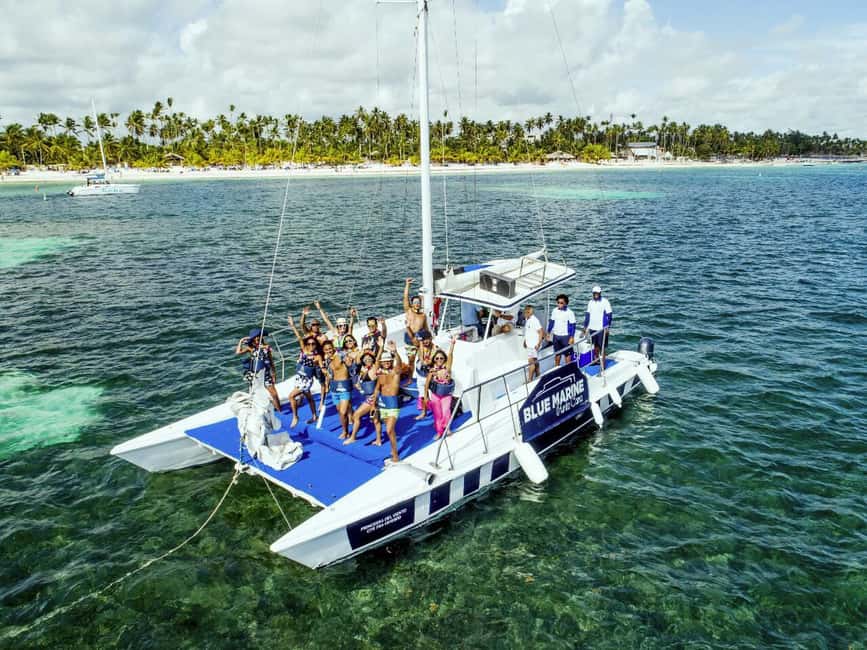 Bávaro: Punta Cana Catamaran Tour with Open Bar and Snacks - Snorkeling over coral and tropical fish