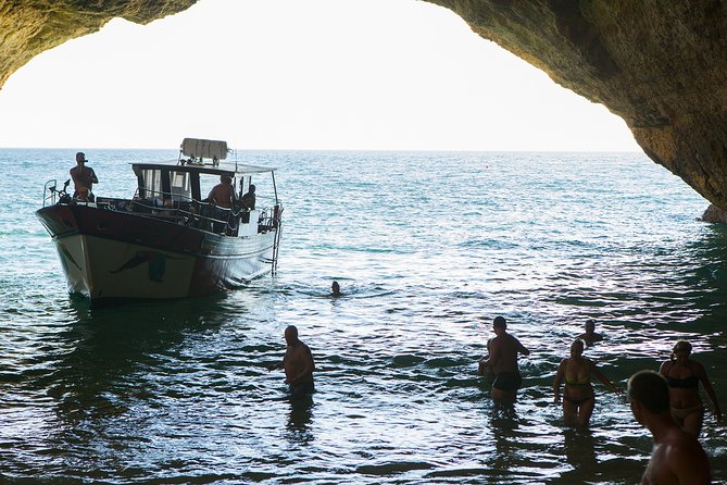 Benagil Cave Boat Tour - Catamarans or Rib - 2 H From Portimão - Benagil Cave: what you can and cannot do