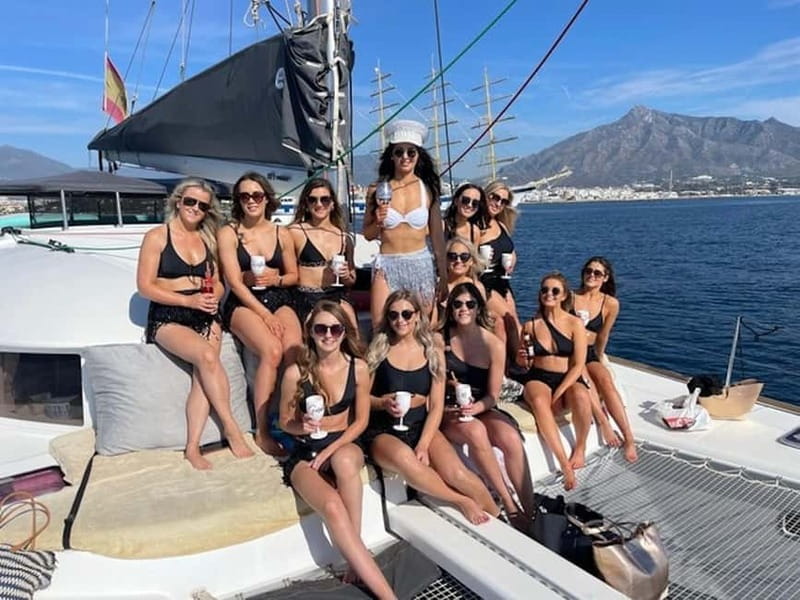 Benalmádena: Catamaran with dolphin watching and drinks - Setting out from Puerto Deportivo Benalmádena