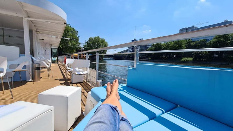 Berlin: East Side Gallery Spree Cruise in a Solar Catamaran - Is $28 good value?