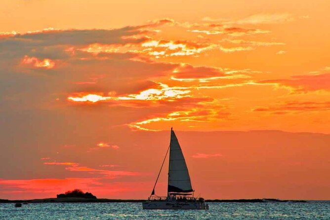 Blue Dolphin Catamaran Snorkeling Sunset Cruise from Tamarindo - Meeting at El Chiringuito and getting aboard