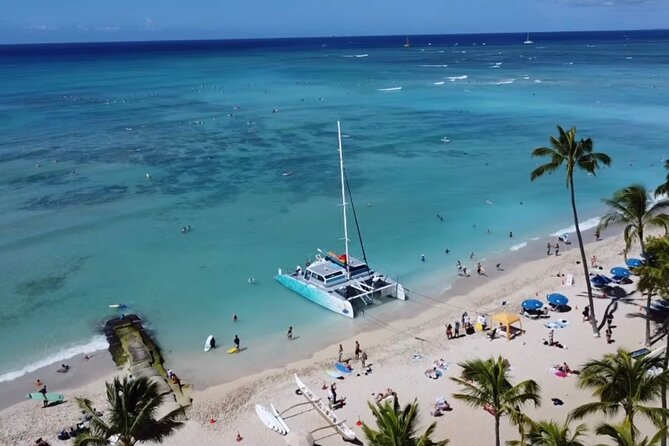 Board from Waikiki Beach for Aloha Hour Sail on Hāwea Catamaran - Included drinks and the relaxed onboard mood