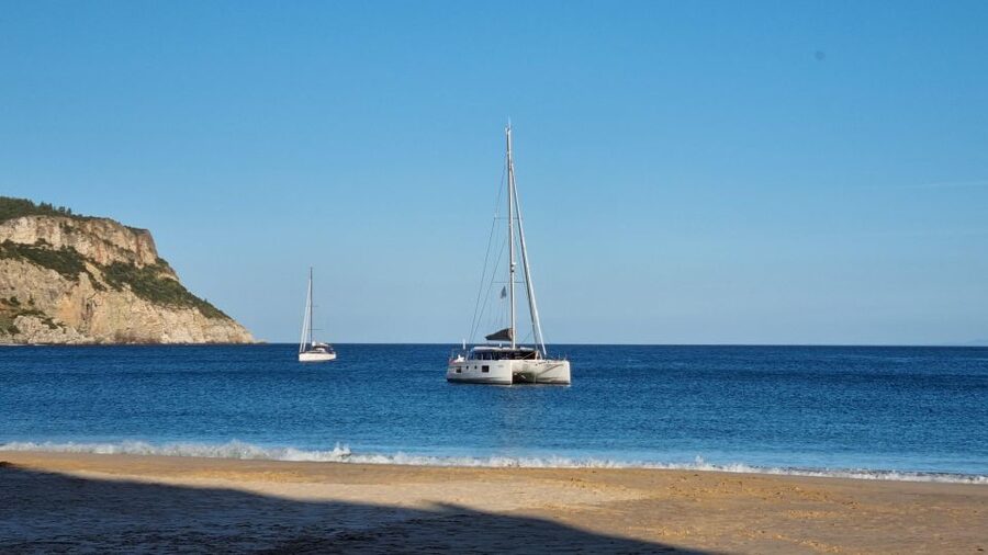 Boat in Algarve - Luxury Catamaran - Lagos - Leaving Lagos Marina for the open coast
