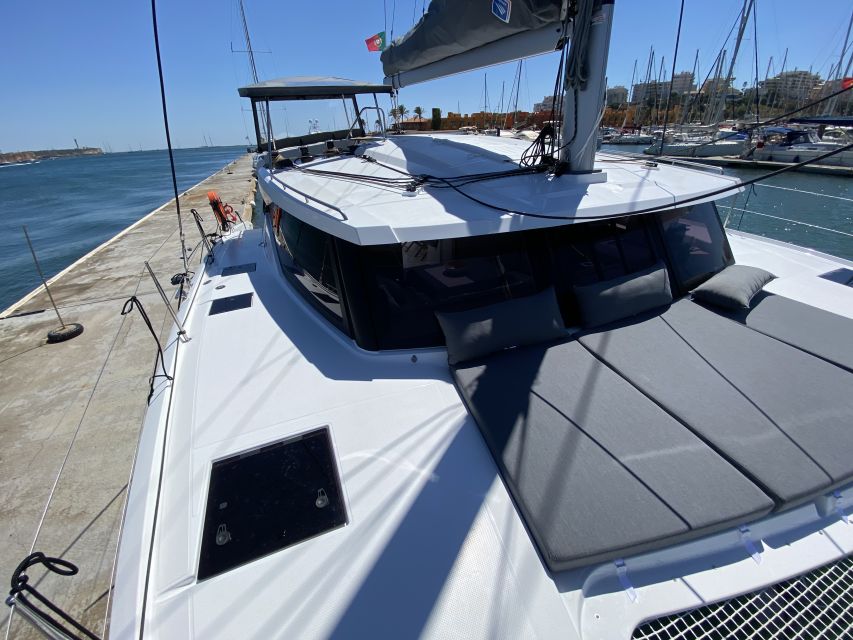 Boat in Algarve - Luxury Catamaran - Portimão - FAQ