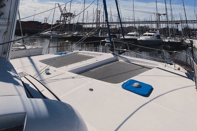 Boat Rental on a Luxurious Catamaran in Lisbon - Praça do Comércio and central Lisbon
