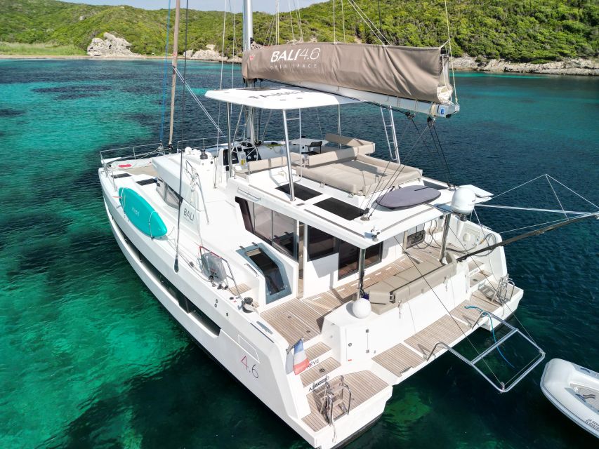 Bonifacio: sunset catamaran trip and aperitif - The Corsican aperitif is part of the attraction