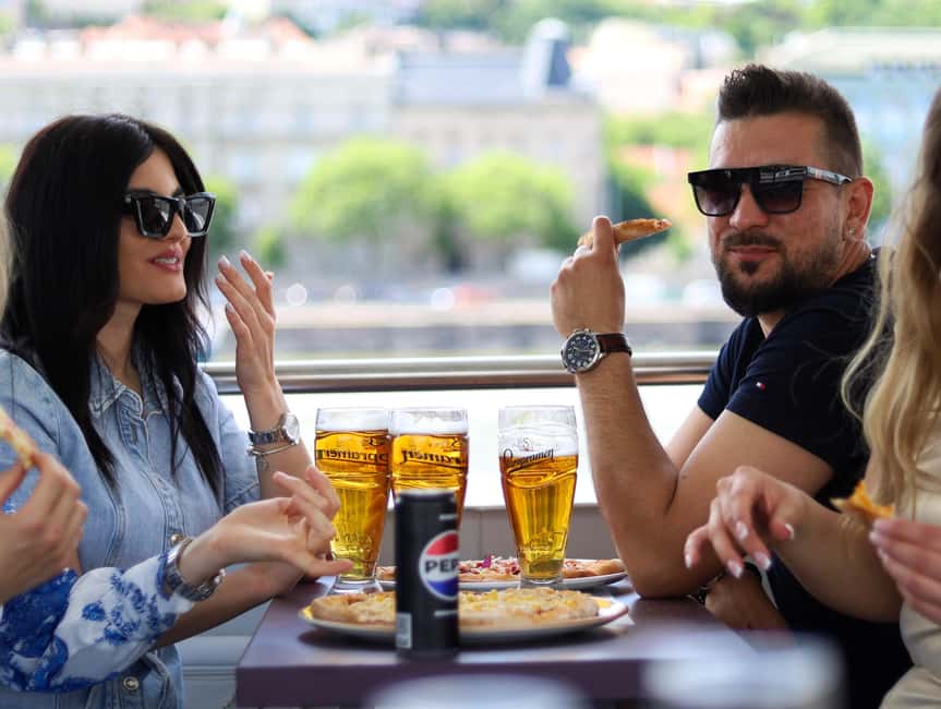 Budapest: Catamaran Pizza Cruise - Music, seating, and the overall mood