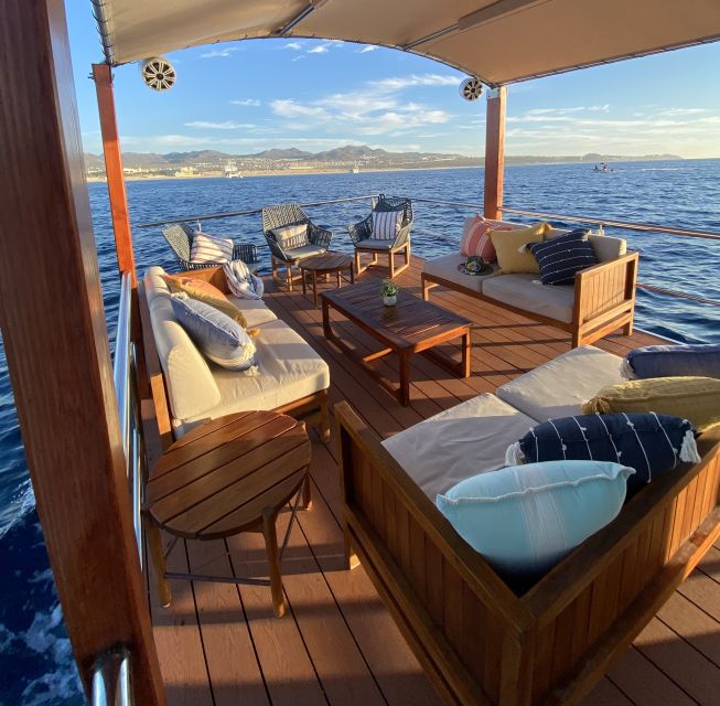 Cabo San Lucas: Private Catamaran Cruise - A private way to see Cabo’s Arch