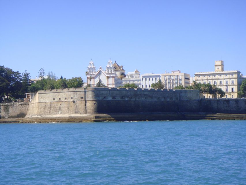Cádiz: Bay of Cádiz Catamaran Tour with Host - The southern route: Matagorda, shipyards, and the bridge
