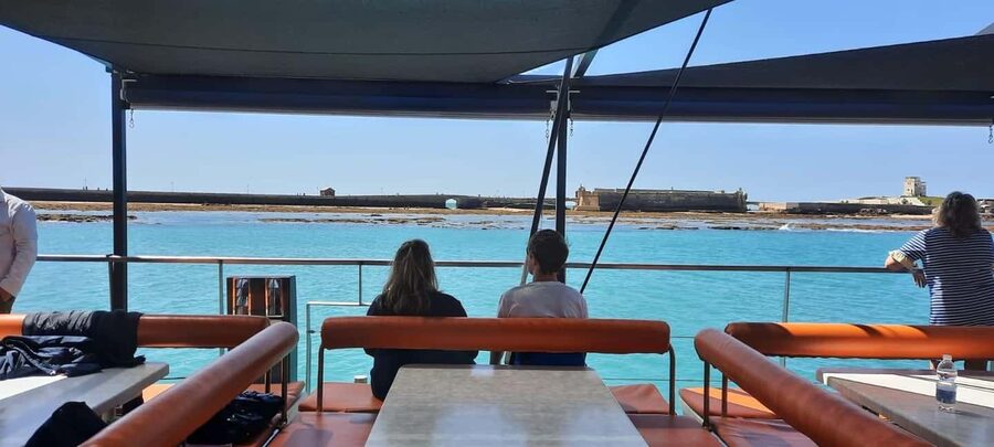 Cádiz: Bay of Cadiz Catamaran Tour with Swim Stop (Jun-Sep) - The first 45 minutes: Cádiz from the Bay