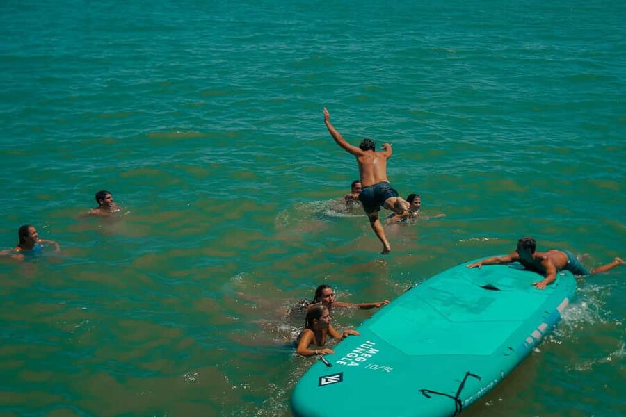 Cádiz: Bay of Cadiz Catamaran Tour with Swim Stop (Jun-Sep) - Who should book this catamaran trip